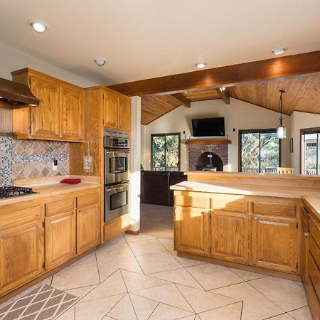 Casa Rio Yosemite -Waterfall Plus 9 Acres Oakhurst Exterior photo