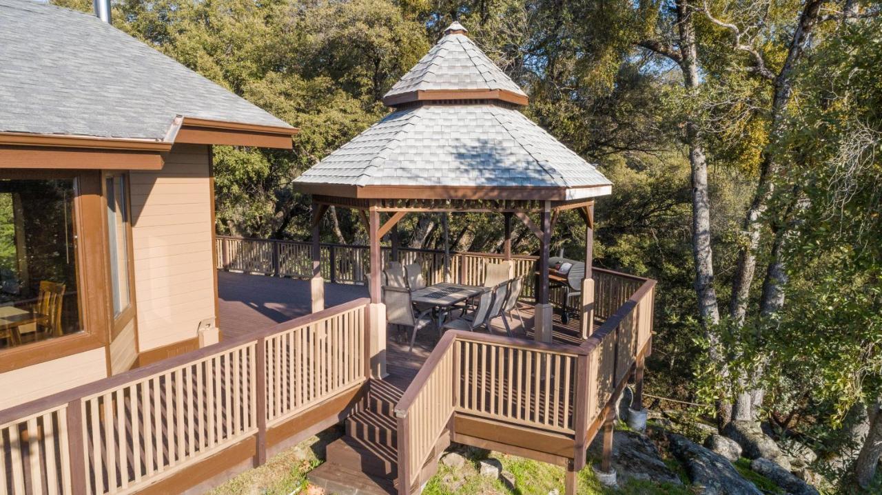 Casa Rio Yosemite -Waterfall Plus 9 Acres Oakhurst Exterior photo
