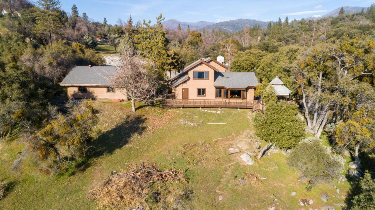 Casa Rio Yosemite -Waterfall Plus 9 Acres Oakhurst Exterior photo